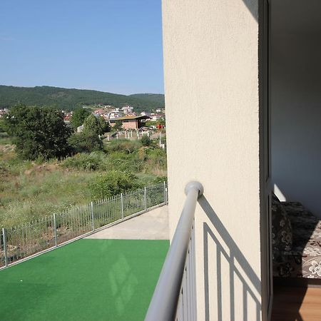Menada Butterfly Apartment Święty Włas Zewnętrze zdjęcie