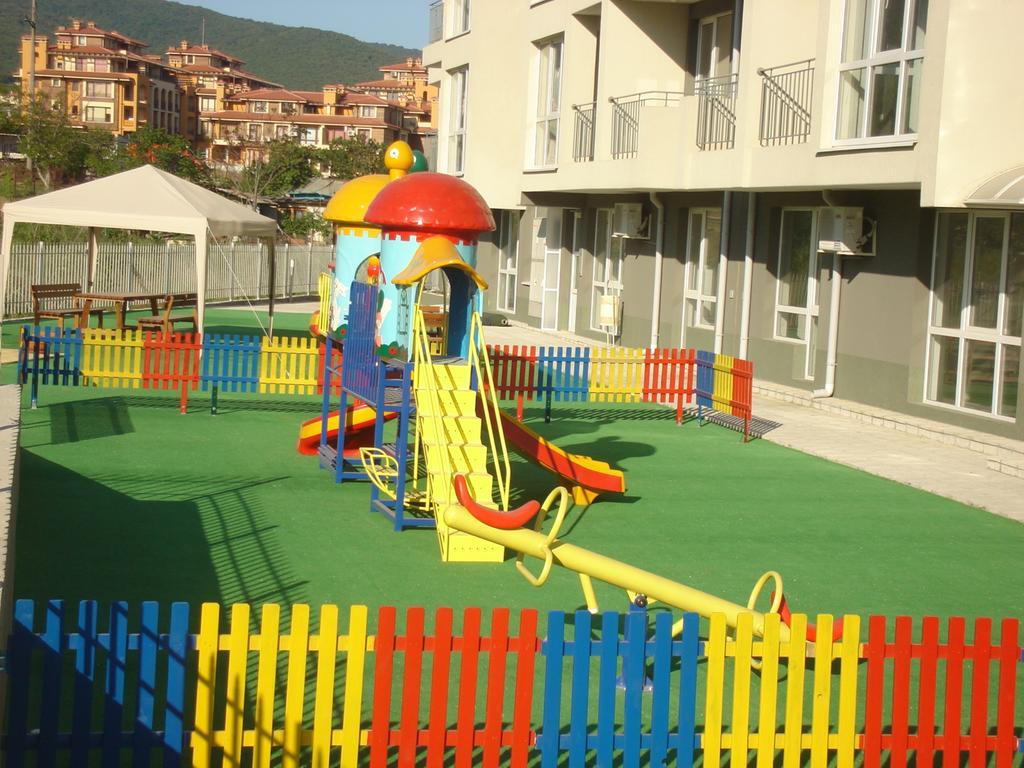 Menada Butterfly Apartment Święty Włas Zewnętrze zdjęcie