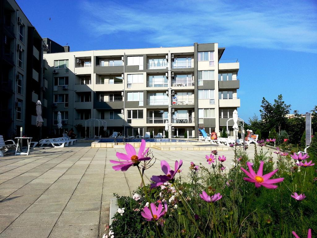 Menada Butterfly Apartment Święty Włas Zewnętrze zdjęcie