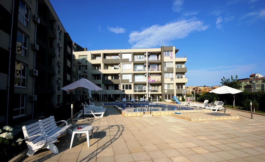 Menada Butterfly Apartment Święty Włas Zewnętrze zdjęcie