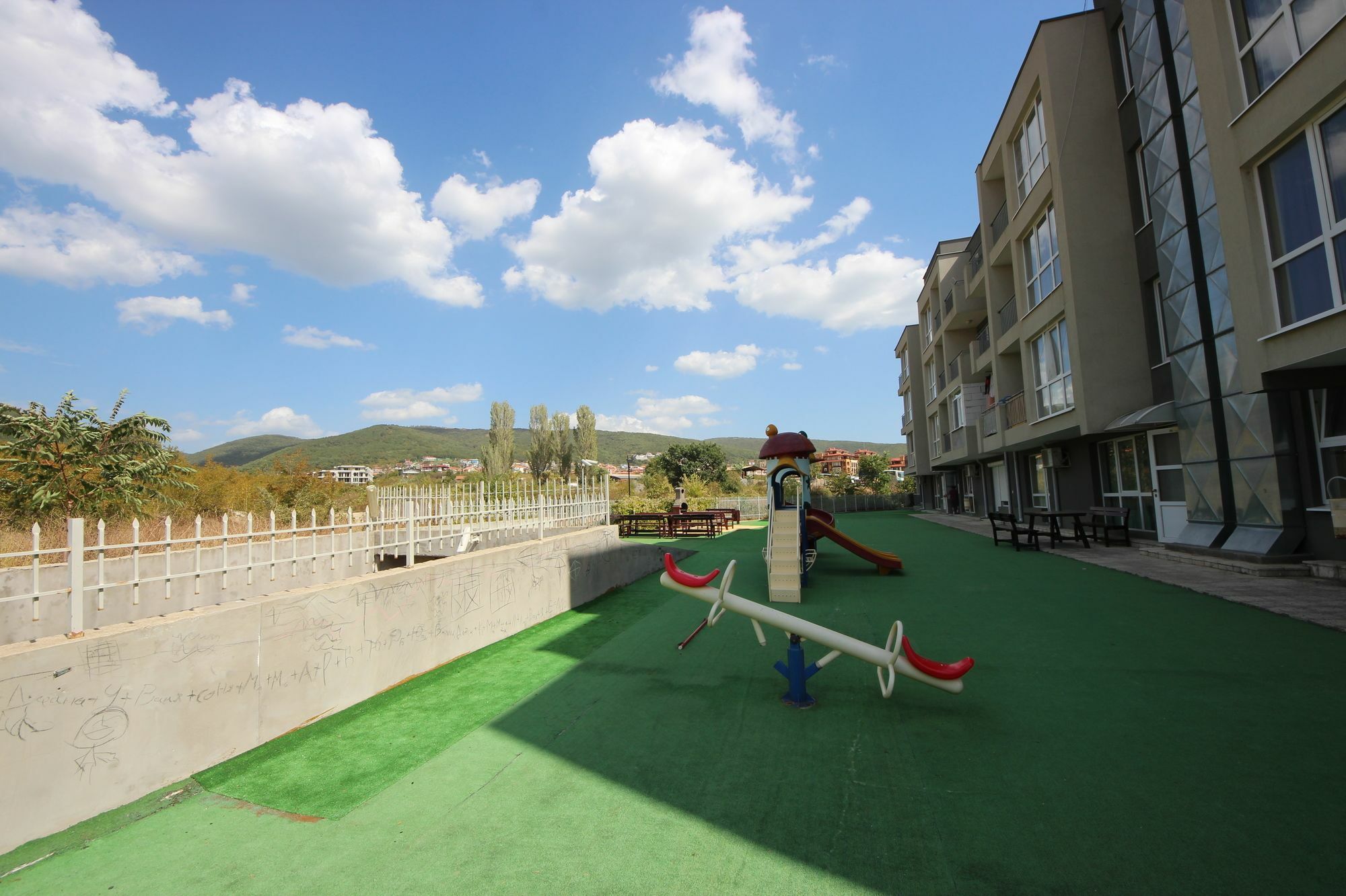 Menada Butterfly Apartment Święty Włas Zewnętrze zdjęcie